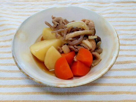 ほかほか！しめじ入り豚肉じゃが